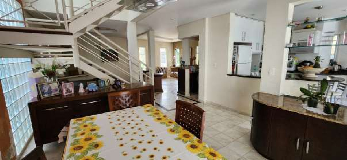 Casa no Xaxim (foto 6 de 21)