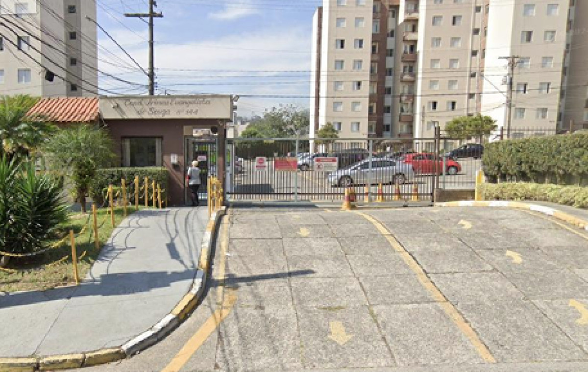 Apartamento (foto 2 de 16)